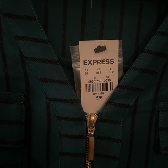 Blouse - Picture 2 of 6